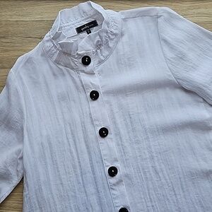 Yushi White Button Up Shirt Swing Jacket M Like New